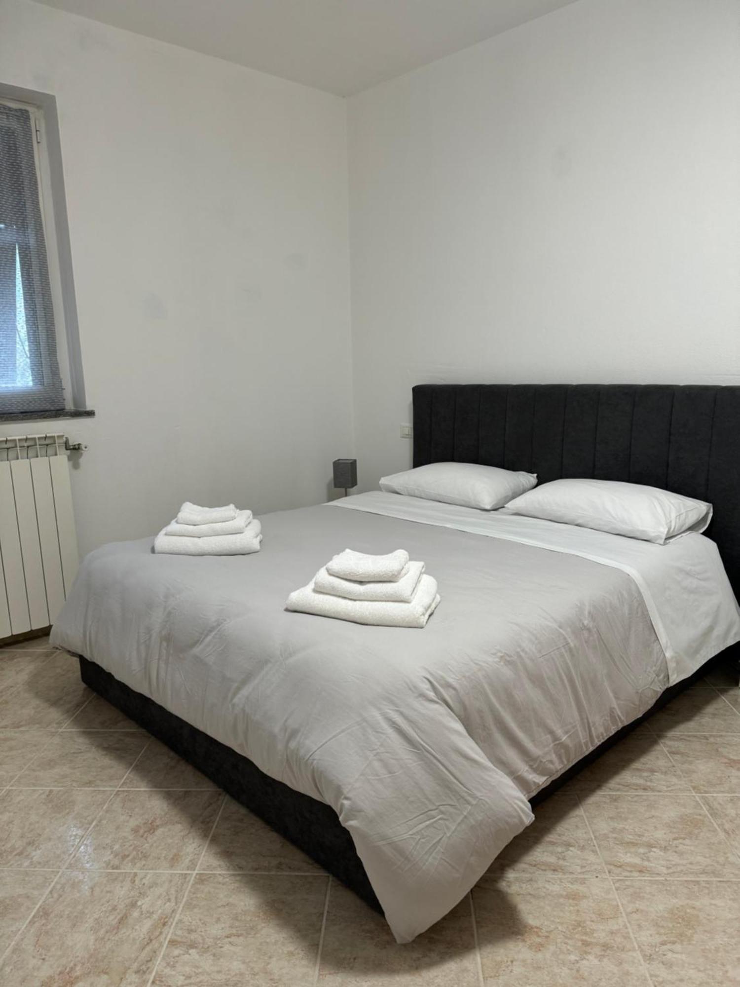 Serravalle Shop&Stay Серравалле-Скривия Экстерьер фото